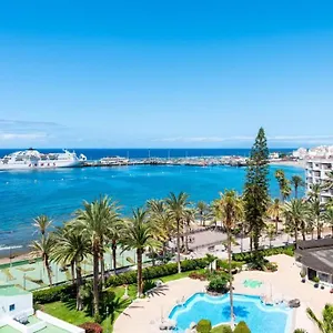 https://comodoro-ravel.in-canary-islands.com